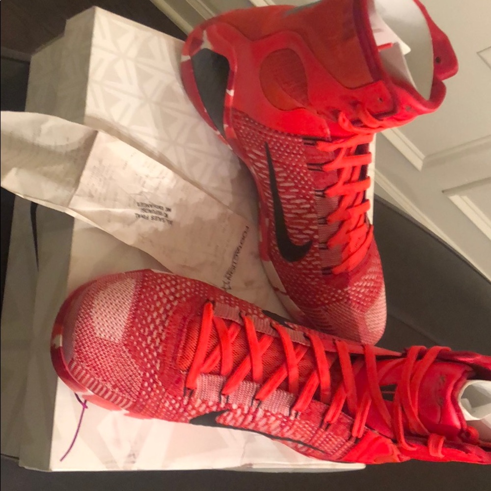 Brand New never worn Kobe IX size 12